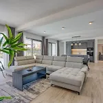 Ivy Villa *